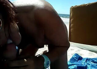 Pornography in the beach